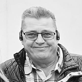 Tomek, instruktor nauki jazdy. Kategoria B.